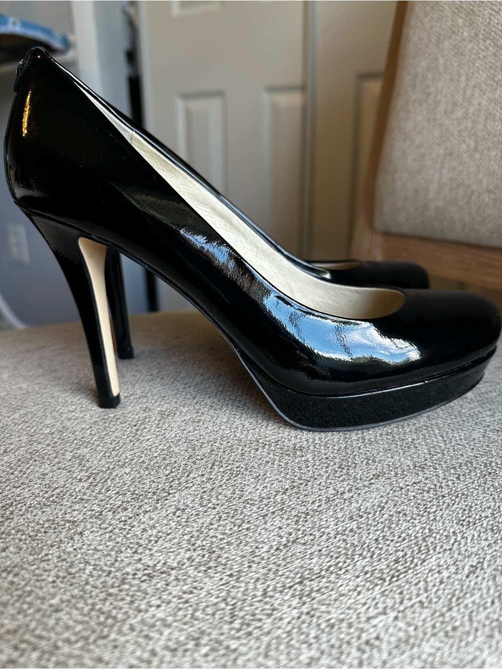 Michael Kors Women's Black Patent Platform High Heels size 7.5